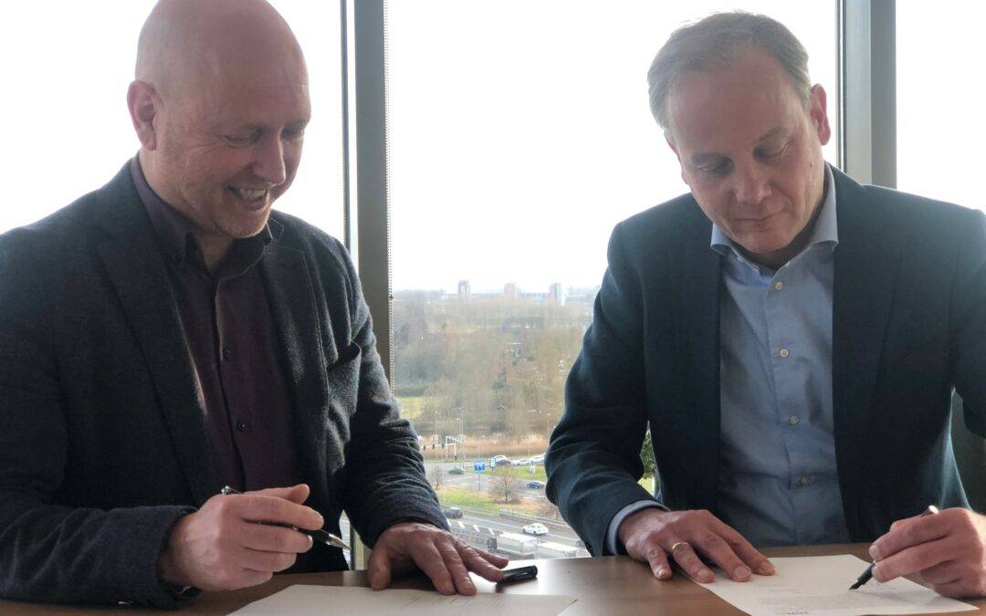 IGD Rijnmond tekent contract met HINQ voor betere gegevensuitwisseling in de geboortezorg